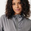 Coupe Vent Mixte En Polyester Recyclé 70g LOGAN Gris Détail Cordon Coupe Vent Mixte En Polyester Recyclé 70g LOGAN Gris Détail Cordon